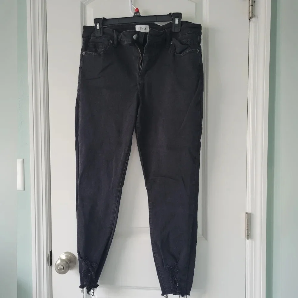 Pistola, Black, Size 32, Distressed‎ Skinny Jeans
